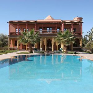 Villa met 7 Slaapkamers